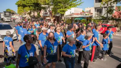 Marcha para Jesus reúne fiéis em Lauro de Freitas com louvores e adoração