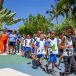 Alunos de Lauro de Freitas visitam Parque Ecológico de Vilas do Atlântico em atividade de educação ambiental