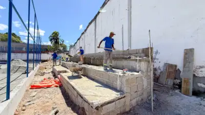 Arena Poeirão avança com concretagem de arquibancada e grama sintética a caminho