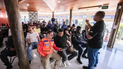 Guarda de Lauro de Freitas estreia rádios LTE nas ruas após capacitação