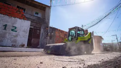 Pavimenta Lauro inicia obras em oito ruas do loteamento Lagoa dos Patos, em Ipitanga
