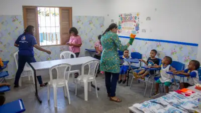 Programa Saúde na Escola leva prevenção e atendimento a alunos de Lauro de Freitas