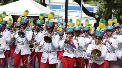 desfile cívico