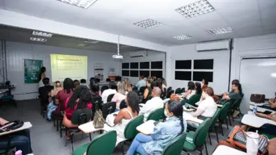 Lauro de Freitas capacita profissionais de saúde para manejo de tuberculose e sífilis